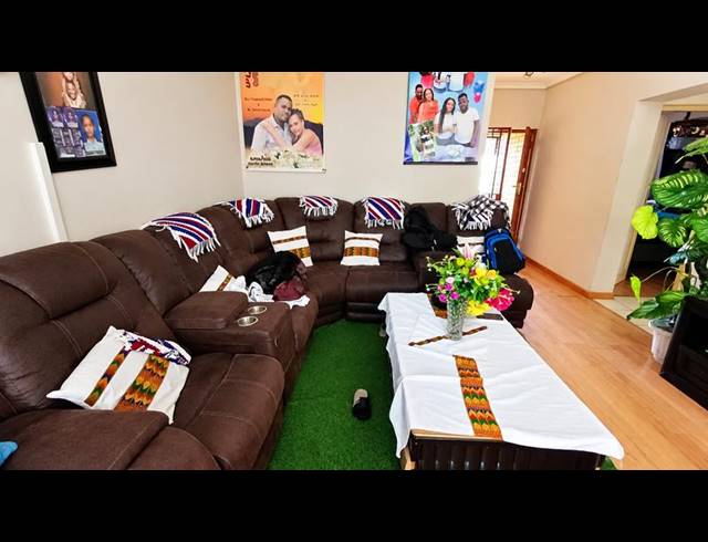 3 BEDROOM APARTMENT FOR SALE IN NEWCASTLE CBD